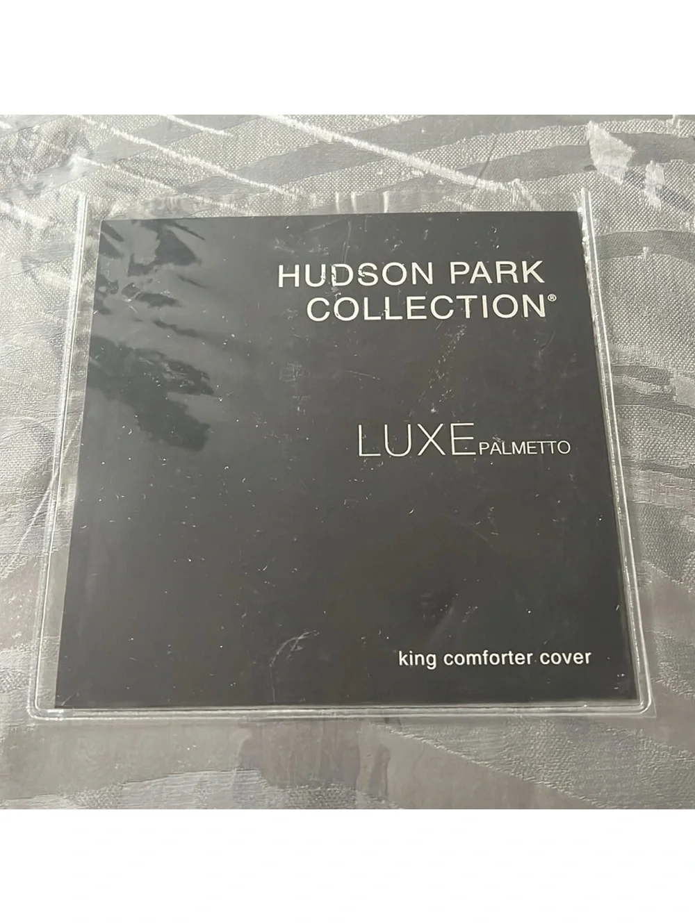 Hudson Park Collection Palmetto Cotton Silk Duvet Cover in Grey, King NEW